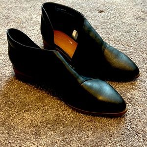 Universal Thread Black Dress Shoes